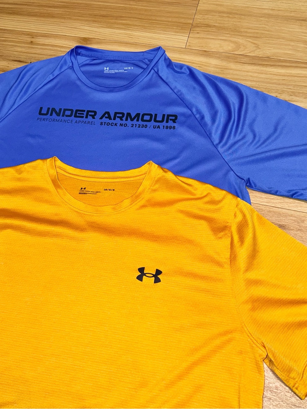 Under Armour Blue and Yellow Performance Crew Neck Tees MENS LARGE BUNDLE OF 2